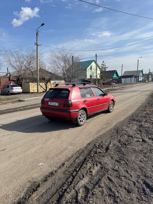 Продам volkswagen гольф 3 обем 1.8 , 1992