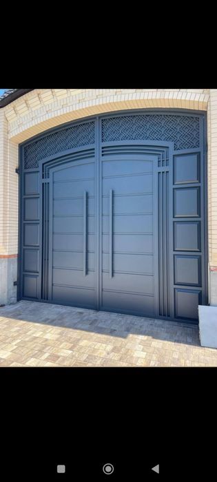 Изготовление металлических двери и вороты.