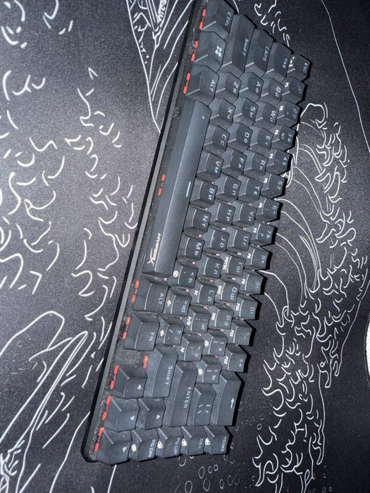 Продам клавиатуру