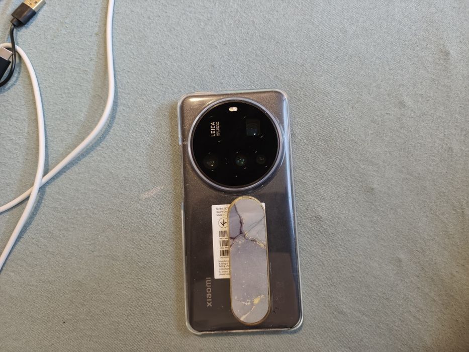 Продавам Xiaomi 15 Ultra