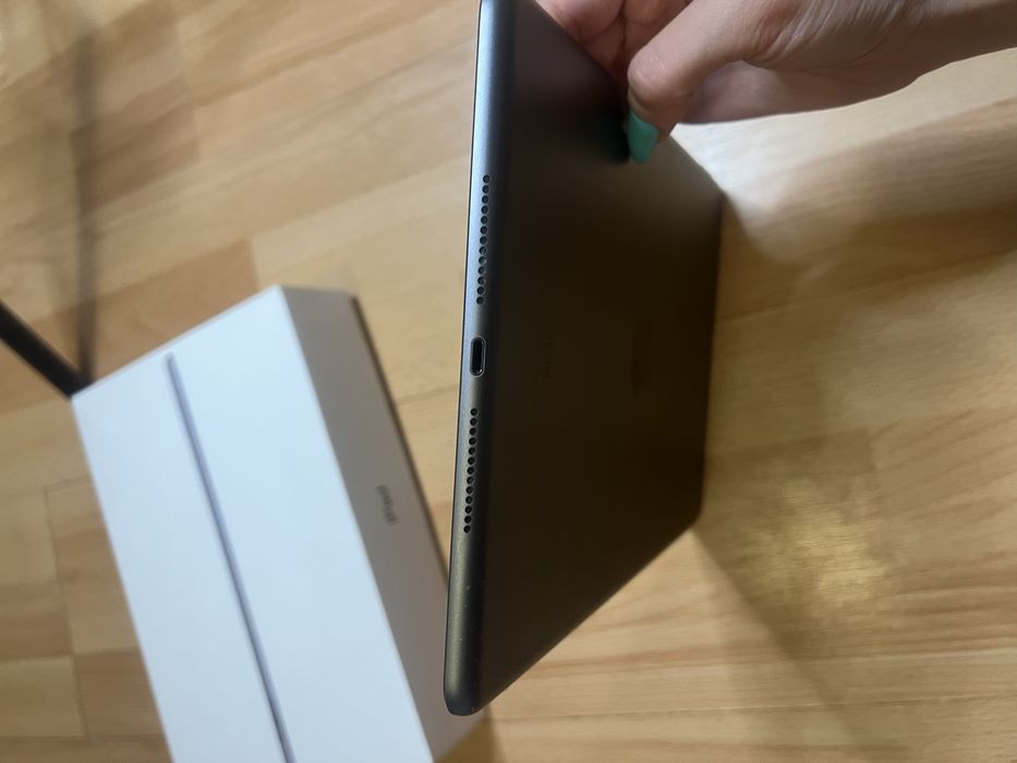 iPad 7th Generation Wi-Fi