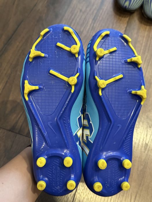 Калеври/Бутонки/Обувки за футбол/Адидас/Addidas/Nike/Найк