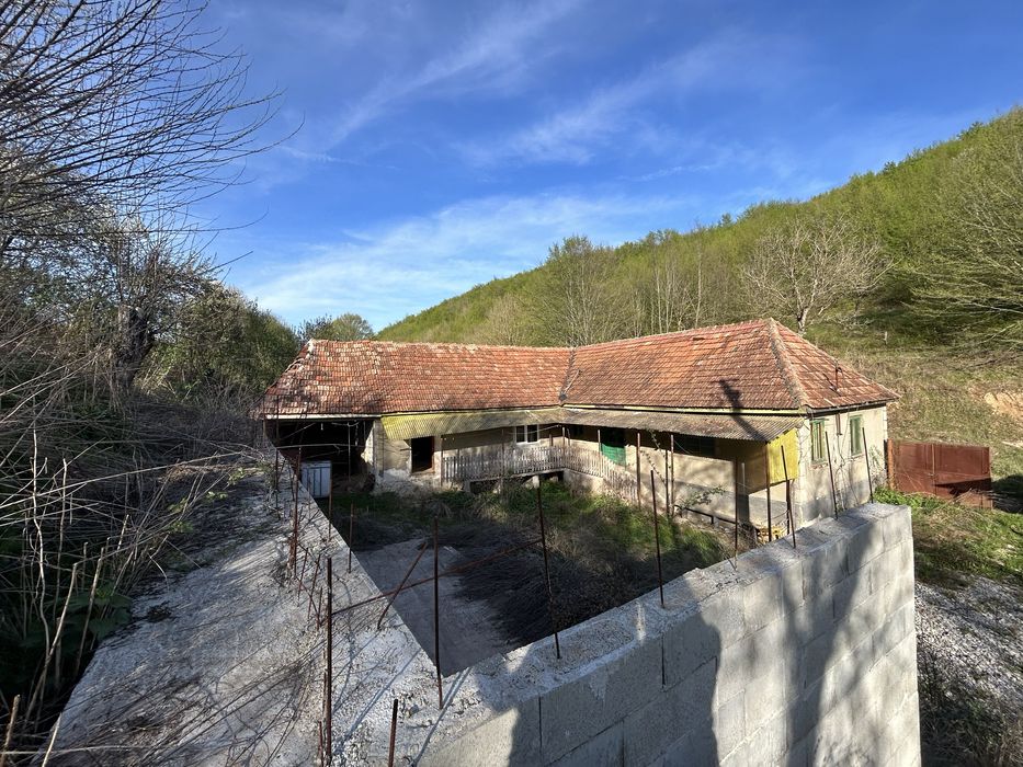 Vand casa in calatea