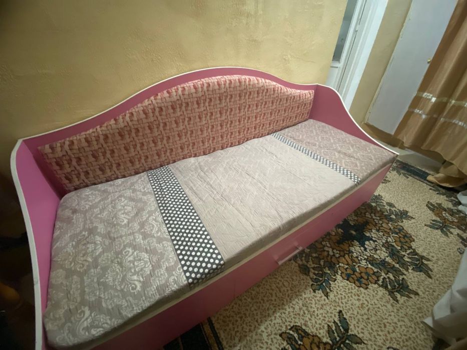 Продается комплект для девочки