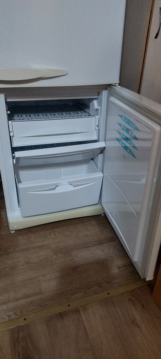 Холодильник Stinol