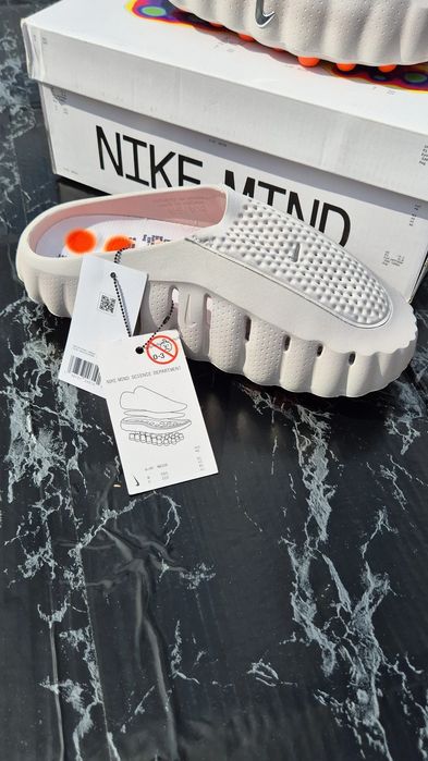Slapi Nike Mind 001 Silver Gray 42.5