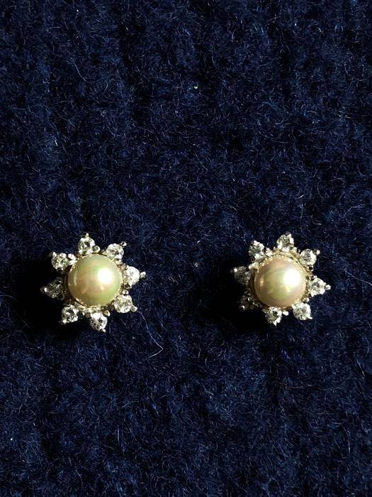 Продавам сребърни и декоративни бижута