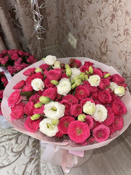 кустовые розы 15.000