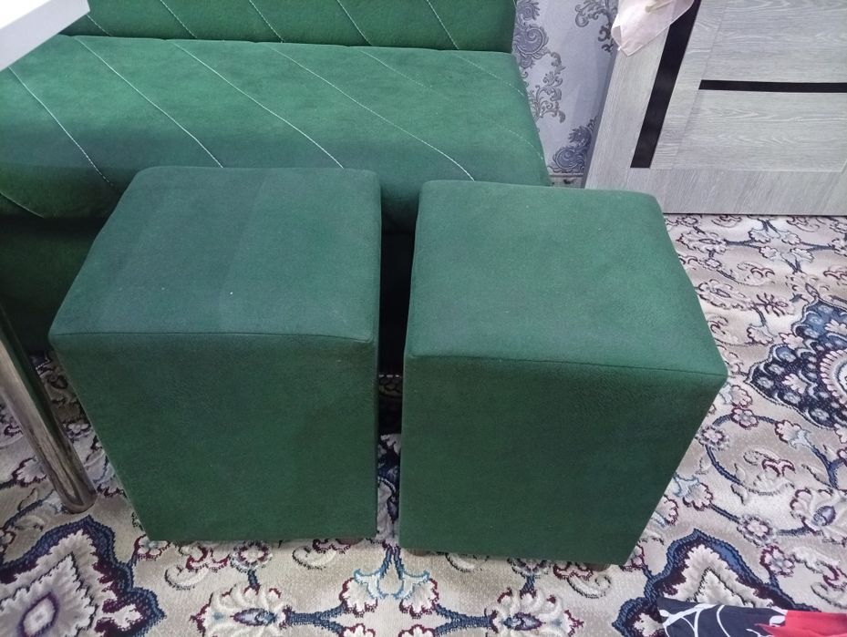 Oshxona mebeli stol,divan,2ta divan stul