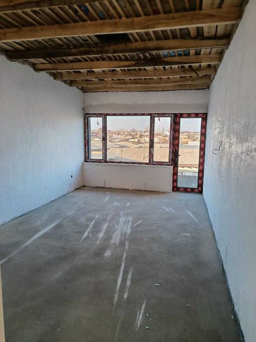 Двухэтажный дом, Таш.обл., Ташкентский район, Ойдин Хает МСГ