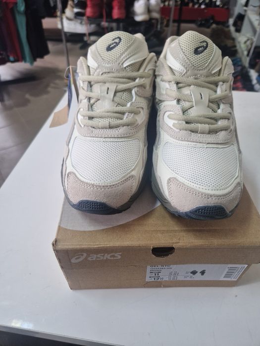 VAND ASICS Gel Nic nr  45 cu 28.5 cm, nou la cutiee