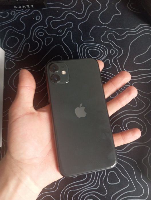 Продам iPhone 11