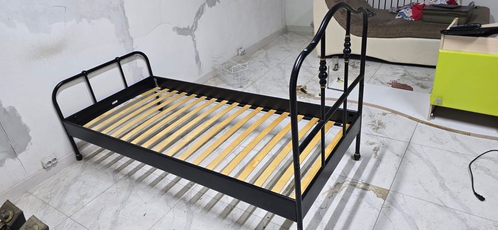 Продам диваны  отдам за дешево