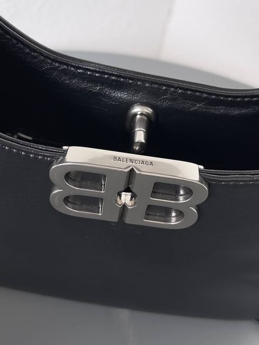 Geanta Balenciaga BB Soft Hobo