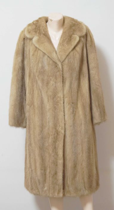 Haina din blana de nurca  blonda marimea L