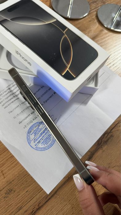 Продаю !!! IPhone 16 PRO 256GB