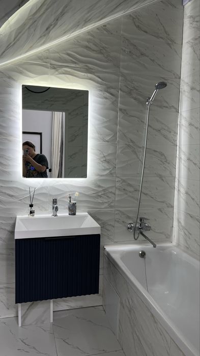 Раковина, ванна, унитаз, душевой гарнитур