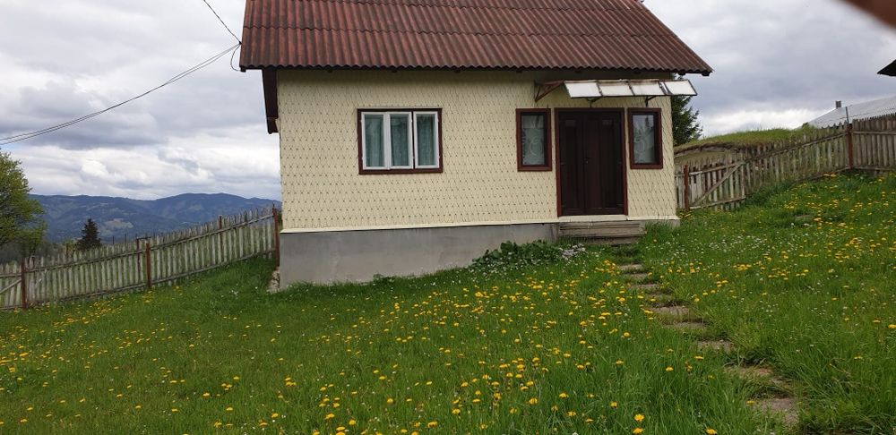 Casa și teren intravilan 14 155 m² de vânzare în loc. Sarisoru Mare j