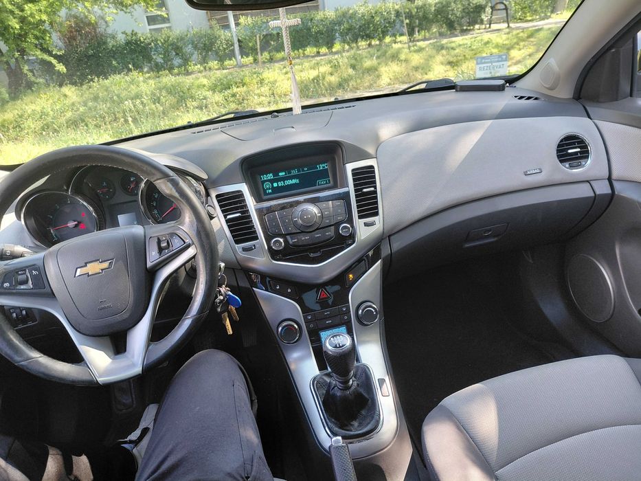 Chevrolet Cruze 1.8 LT