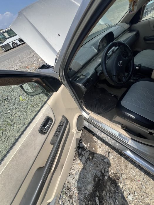 Нисан х-трейл на части