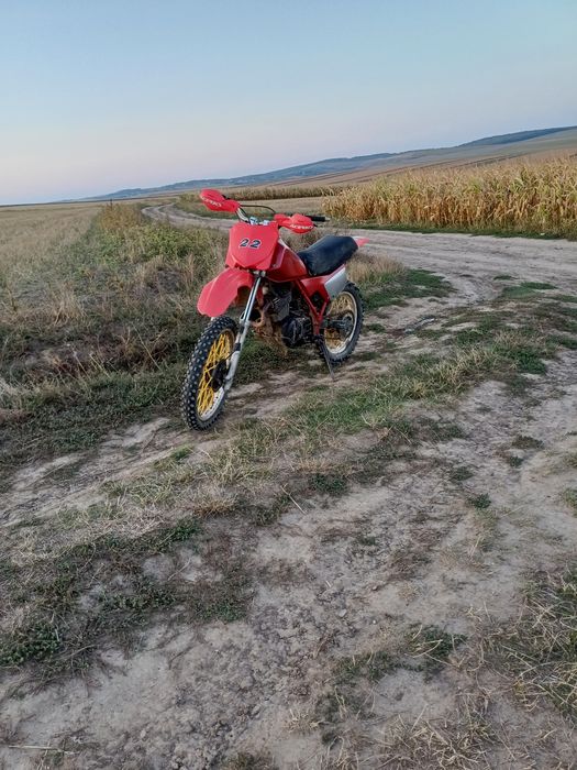 Vând cross 500cc