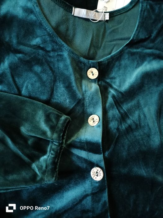 Халаттар сатылады