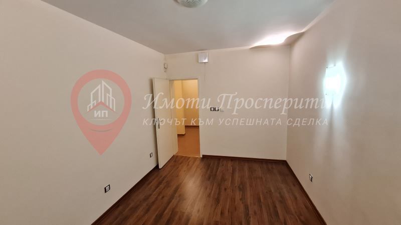 Дава се под наем Тристаен апартамент в София, Лозенец - 100 кв.м за 700 € - Снимка #2