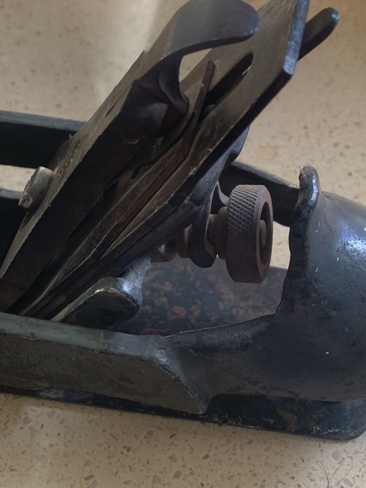 Рубанок с изменяющейся рабочей плоскостью