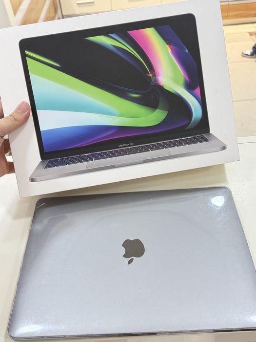 Macbook Pro 512гб в идеальном состоянии