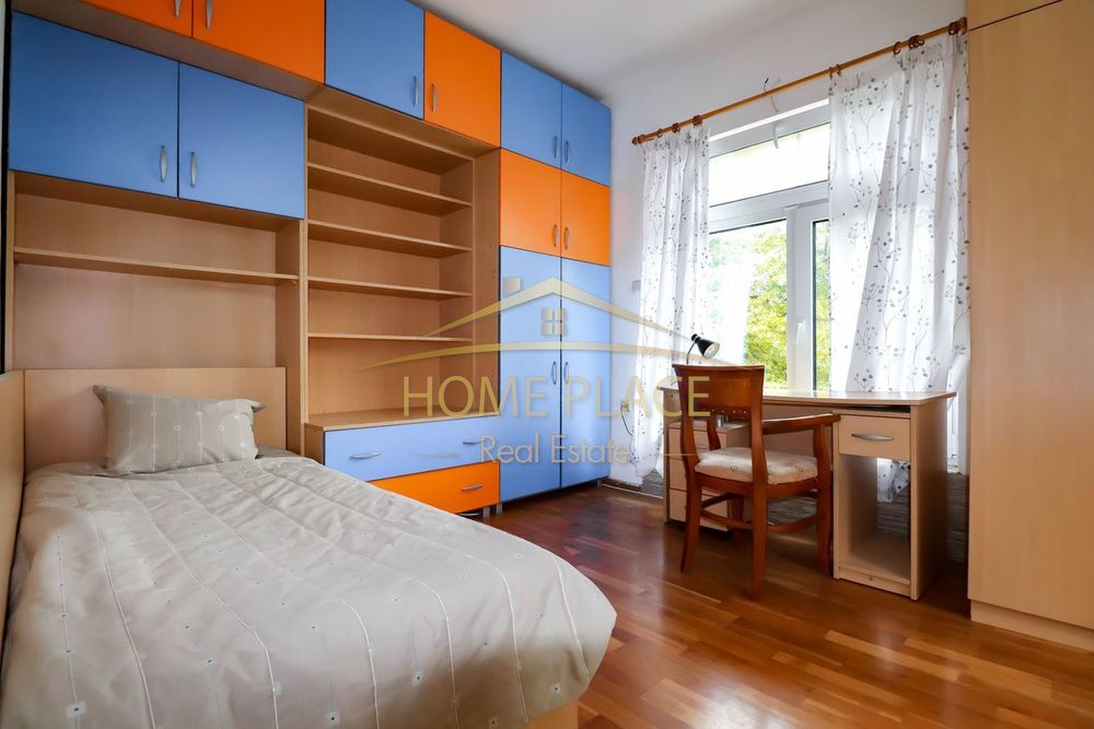 Дава се под наем Тристаен апартамент в Варна, Център - 80 кв.м за 612 € - Снимка #5