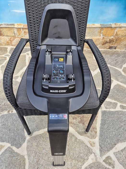 Столче за кола Maxi cosi Coral 360+FamilyFix3+ Адаптори