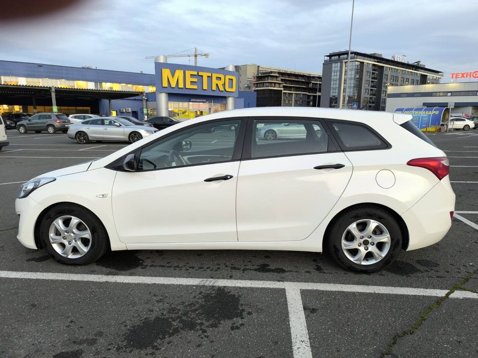 Hyundai I30 1.6 CRDI  2013г.
