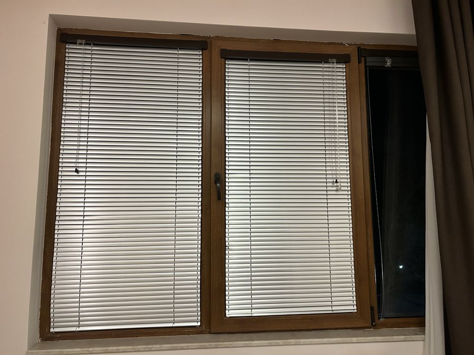 PVC Дограма тровн прозорец