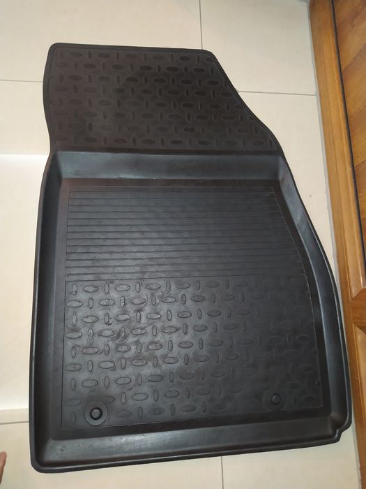 Полик для машин Captiva 4