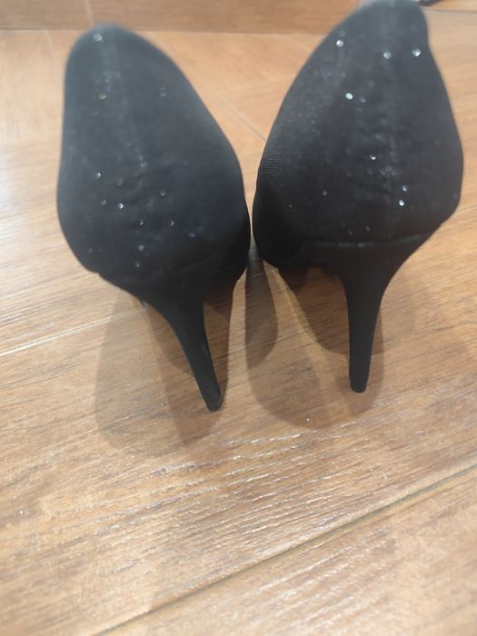 Нови дамски обувки