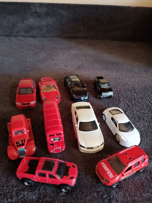 Lot mașinuțe metalice