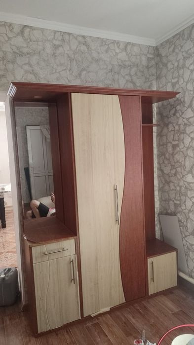 Шкаф для прихожей