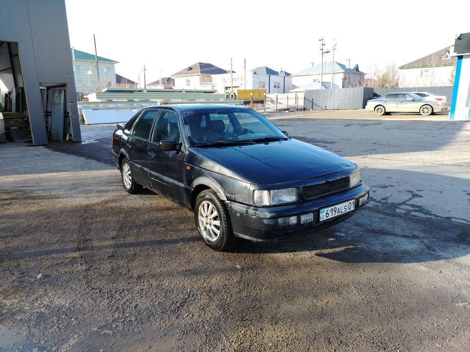 Продам автомобиль Volkswagen Passat  B3