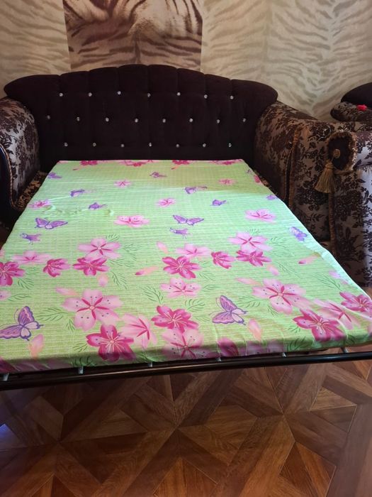 Продам диван!Состояние нового дивана!