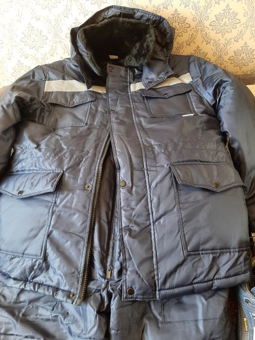 Продаю новую спец одежду и обувь