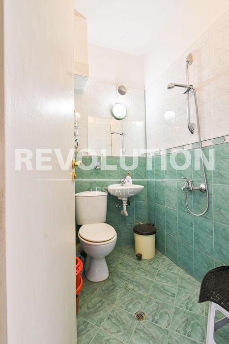 Двустаен апартамент в Център