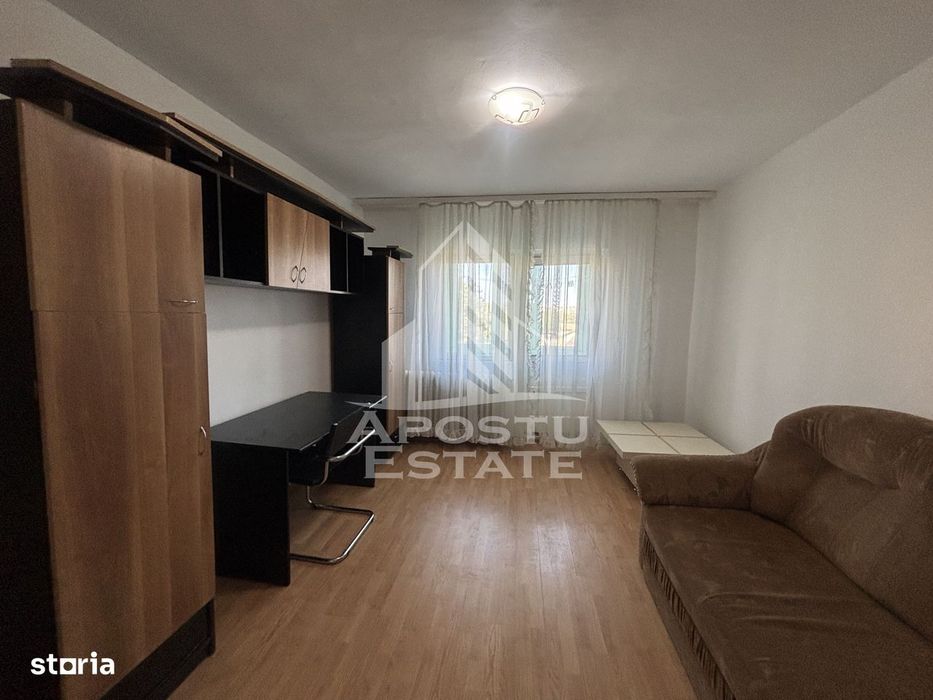 Apartament cu o camera de vanzare in zona Aradului |36 mp| decomandat
