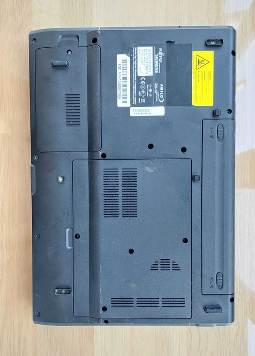 Laptop Fijitsu Siemens Amilo defect