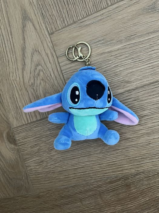 Продаются разные брелки на сумку-портфель