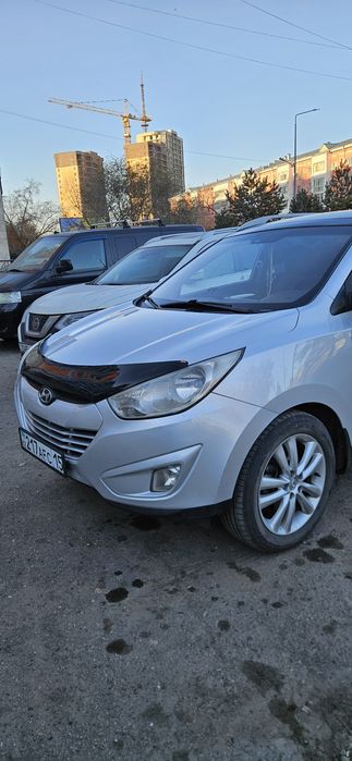 Продам Хундай Туксон 2011 года