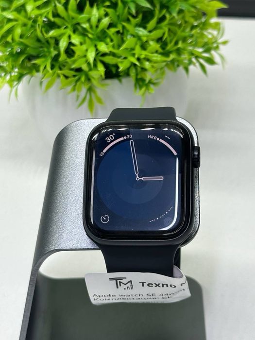 Apple watch SE 44mm / Akb 100% Комплектация: БК