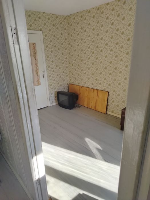 Сдам двухкомнатную квартиру.