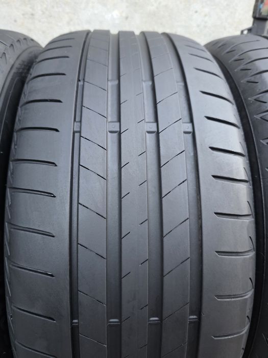 Vand  patru anvelope de vara Bridgestone  turanza  225 45 17 dot 4221