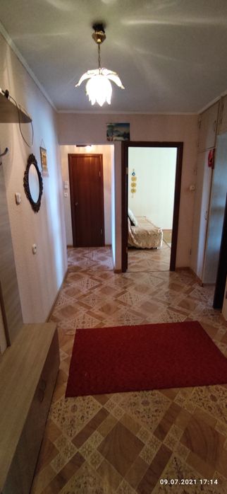 Сдам двушку микрорайон Строитель