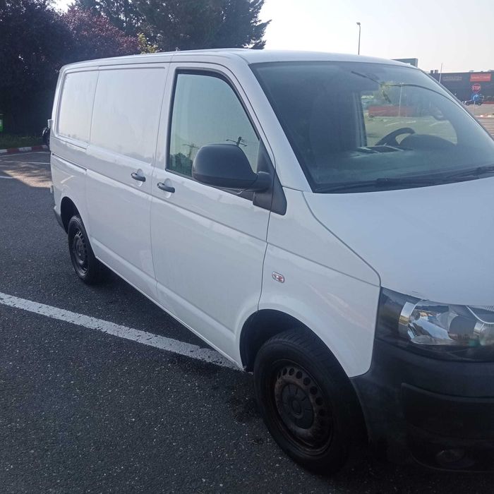 Volkswagen Transporter T5 2.0 TDI 102 CP | AC | 2014 | 370.143 km